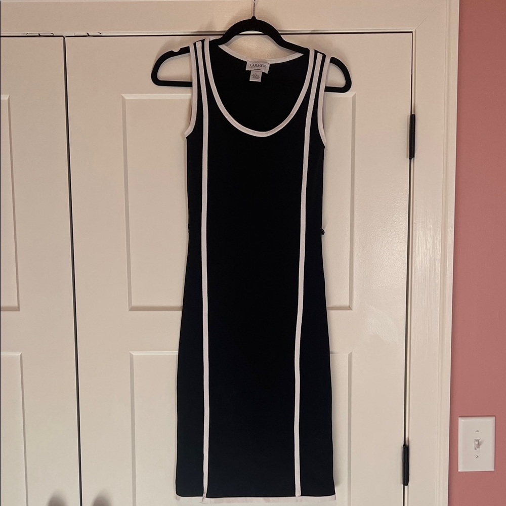 Elegant Black and White Sleeveless Midi Dress